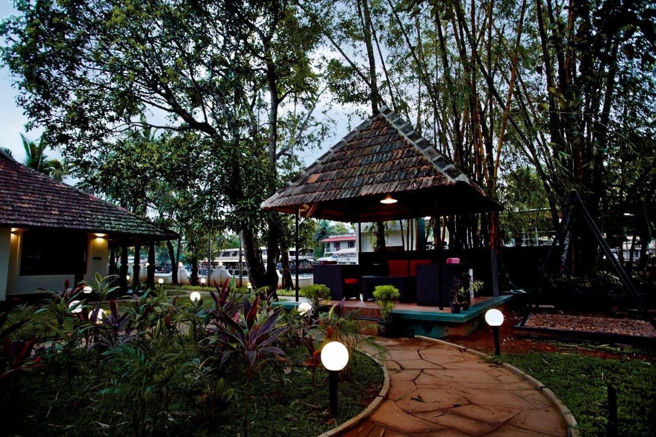 Bamboo Lagoon Backwater Front Resort Alappuzha Luaran gambar