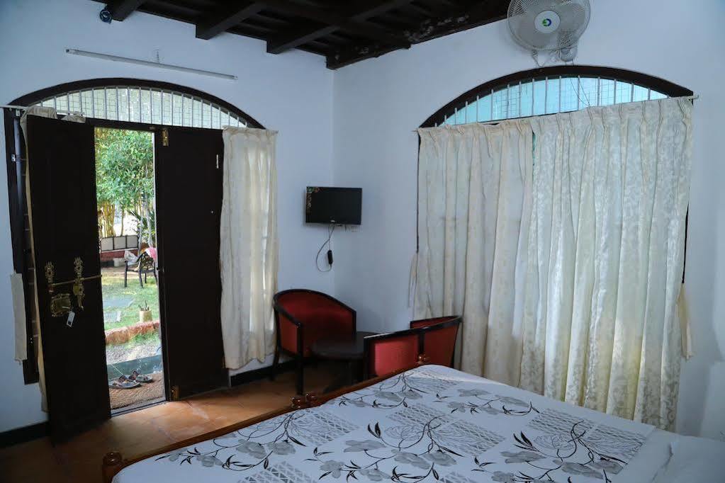 Bamboo Lagoon Backwater Front Resort Alappuzha Luaran gambar